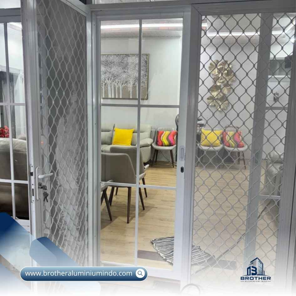Pintu Kasa Nyamuk Aluminium