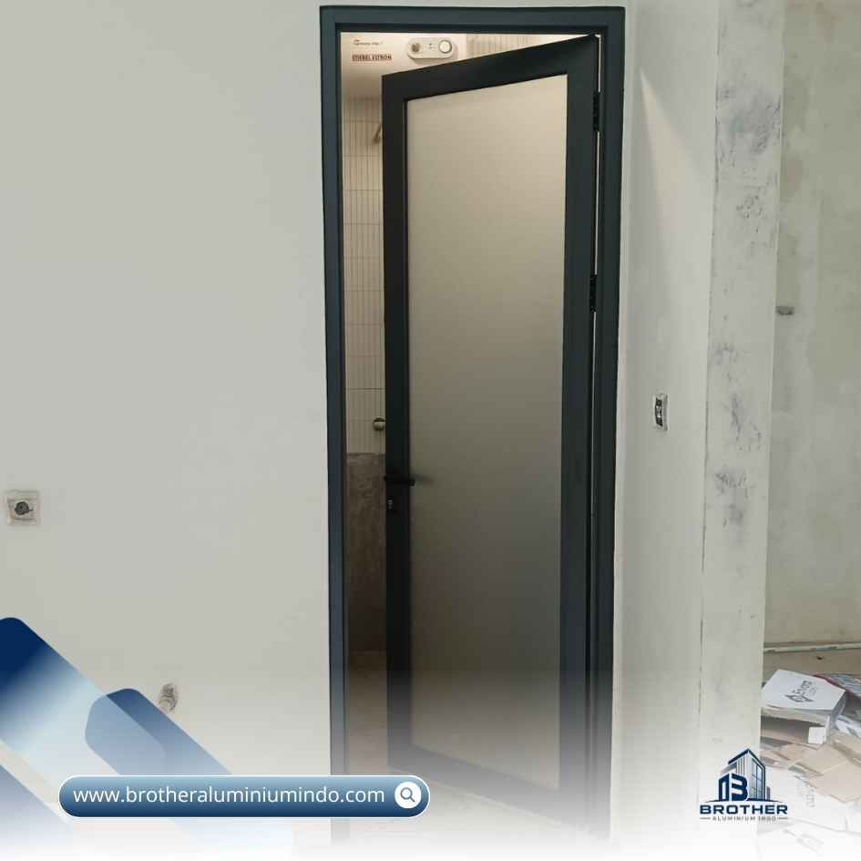 Pintu Swing Single Aluminium